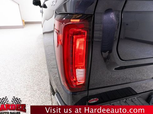 Used 2025 GMC Sierra 1500 SLT AWD/4WD image 9