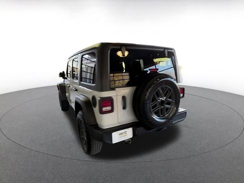 Used 2025 Jeep Wrangler Sport S image 22