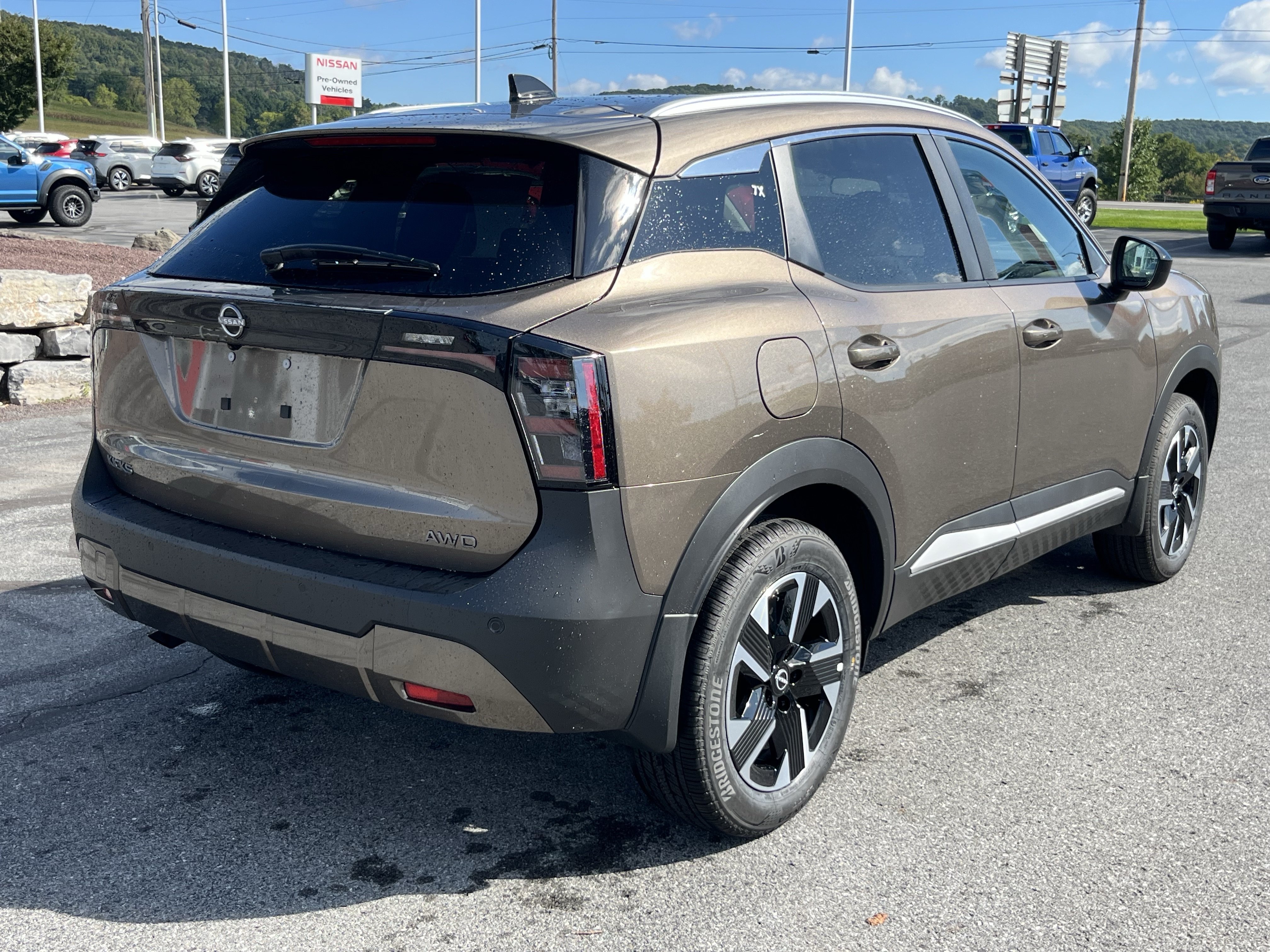 New 2026 Nissan Kicks SV w/ SV Premium Package AWD/4WD image 5