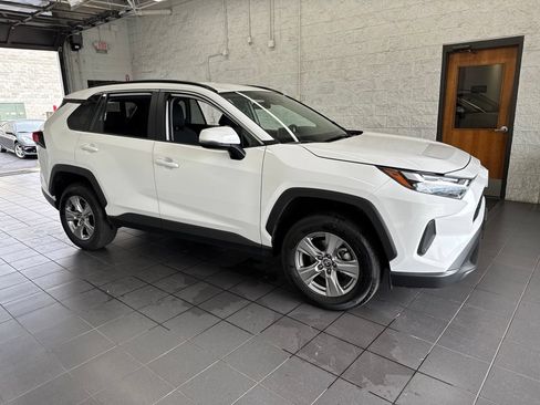 Certified 2025 Toyota RAV4 XLE AWD/4WD image 1