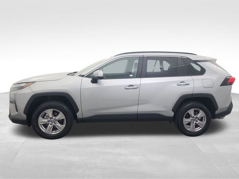 Used 2025 Toyota RAV4 XLE image 8