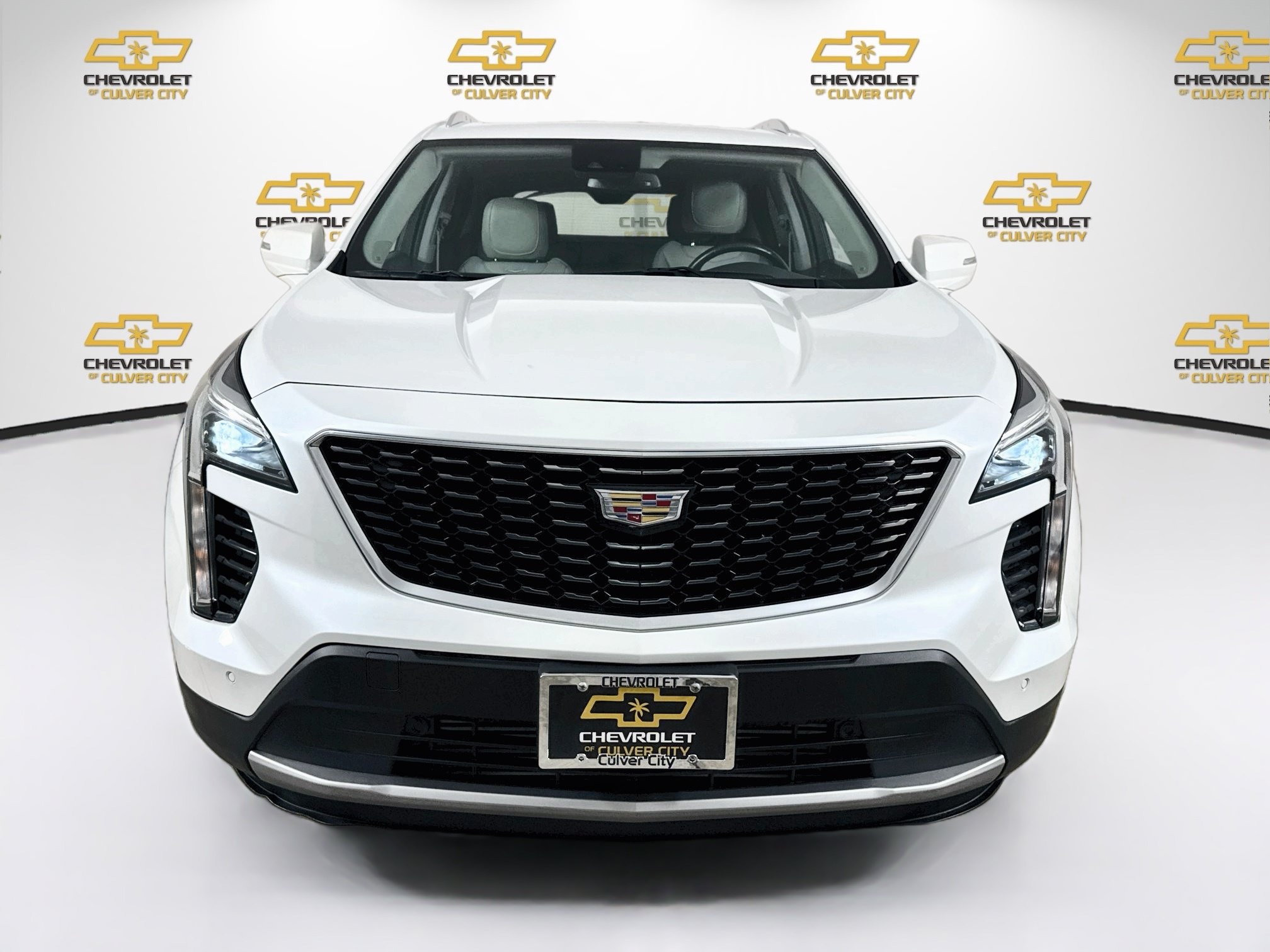 Used 2021 Cadillac XT4 Premium Luxury w/ Cold Weather Package FWD image 2
