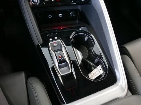 New 2025 Audi Q5 Prestige image 26