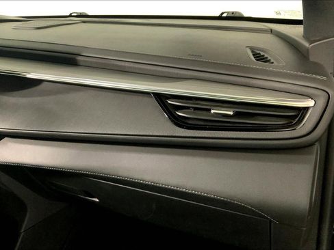 Used 2025 Buick Enclave Preferred FWD image 16