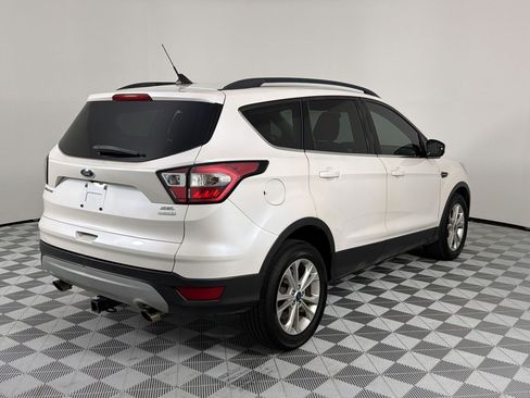 Used 2018 Ford Escape SEL FWD image 9