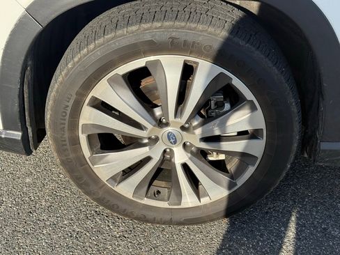 Used 2019 Subaru Ascent Touring w/ Popular Package #3 image 11