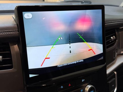 Used 2024 Ford Expedition Max XLT image 30