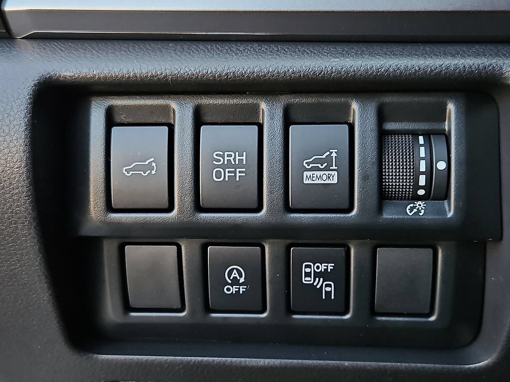 Used 2024 Subaru Forester Premium AWD/4WD image 27