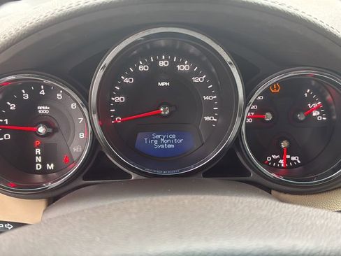 Used 2008 Cadillac CTS 3.6 w/ Wood Trim Package RWD image 9