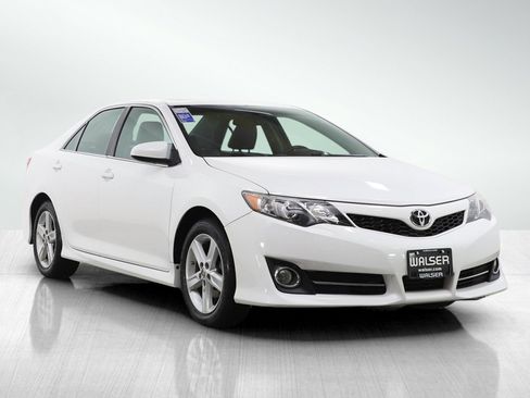 Used 2013 Toyota Camry SE image 7