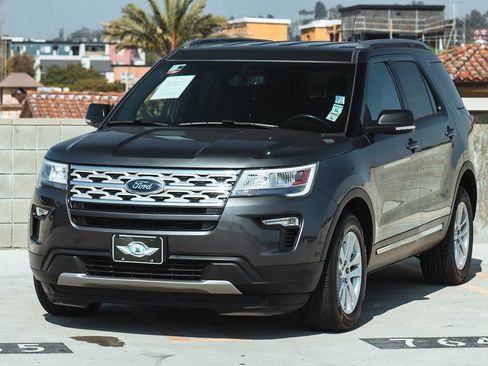 Used 2019 Ford Explorer XLT w/ Equipment Group 201A image 3