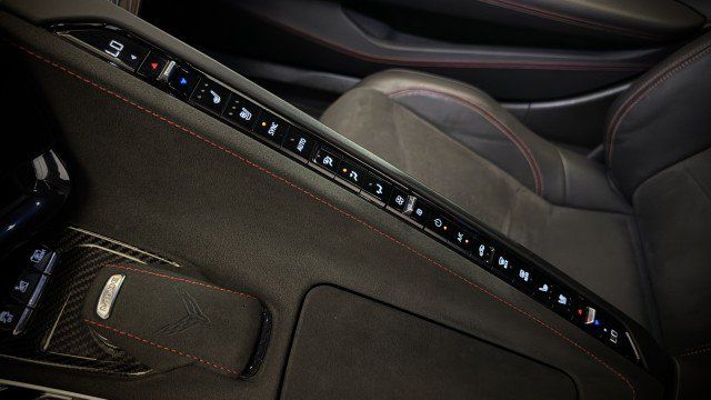 Used 2024 Chevrolet Corvette Z06 w/ Z07 Performance Package RWD image 9