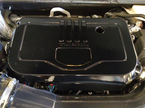 Used 2023 GMC Acadia SLE image 30