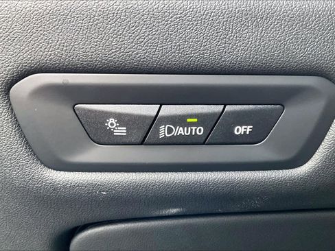 Used 2025 BMW X5 xDrive40i w/ Parking Assistance Package image 32