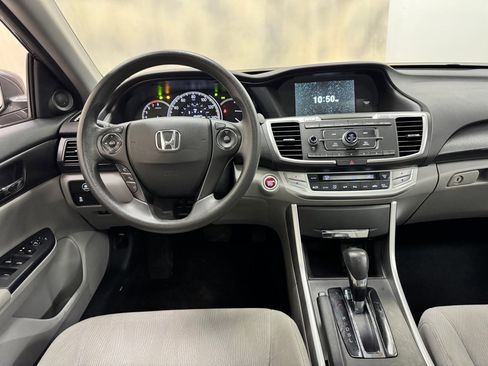 Used 2014 Honda Accord EX image 17