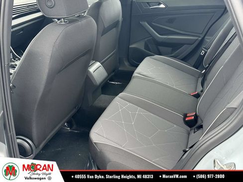 Used 2026 Volkswagen Jetta Sport FWD image 9