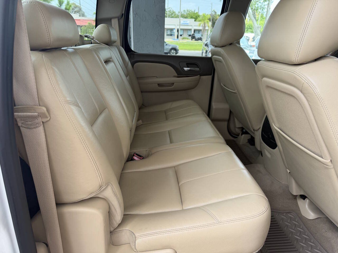 Used 2011 Chevrolet Silverado 2500 LTZ w/ LTZ Plus Package AWD/4WD image 13