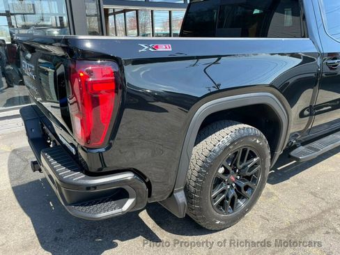 Used 2024 GMC Sierra 1500 Elevation w/ Elevation Premium Package image 9