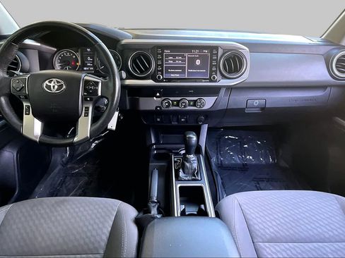 Used 2021 Toyota Tacoma SR5 RWD image 15
