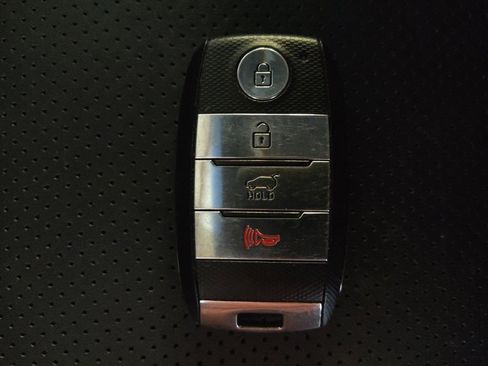 Used 2014 Kia Sorento SX image 32