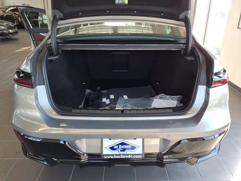 New 2026 BMW 740i xDrive image 25