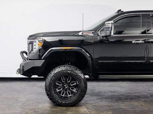Used 2020 GMC Sierra 2500 Denali w/ Denali Ultimate Package AWD/4WD image 10