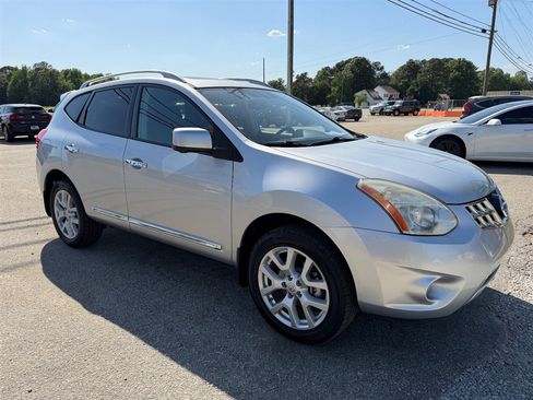 Used 2012 Nissan Rogue SL AWD/4WD image 7