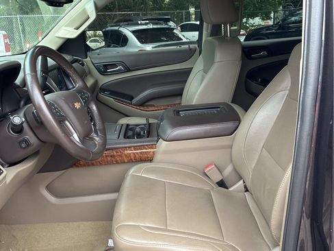 Used 2017 Chevrolet Tahoe Premier AWD/4WD image 5