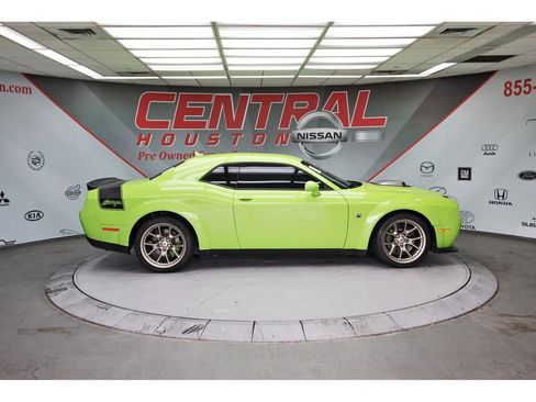 Used 2023 Dodge Challenger R/T Scat Pack RWD image 8
