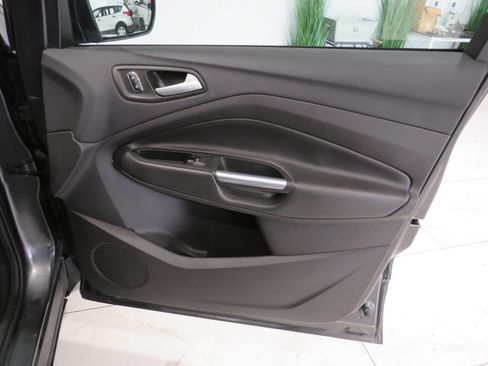 Used 2016 Ford Escape SE w/ Equipment Group 201A AWD/4WD image 24