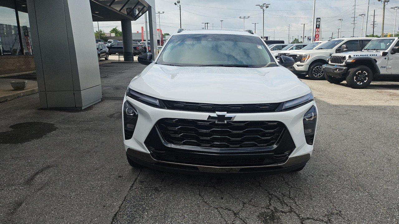 Used 2024 Chevrolet Trax ACTIV w/ Sunroof Package FWD image 8