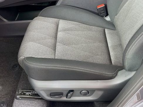 New 2026 Nissan Rogue SV image 18