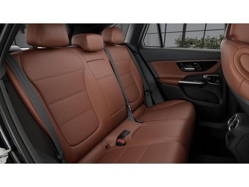 New 2027 Mercedes-Benz GLC 300 4MATIC image 5