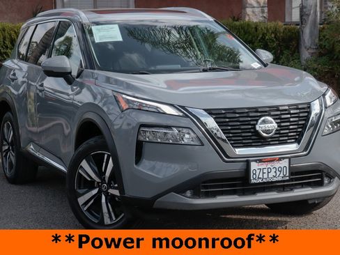 Used 2021 Nissan Rogue SL image 2