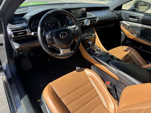Used 2021 Lexus RC 300 RWD image 17