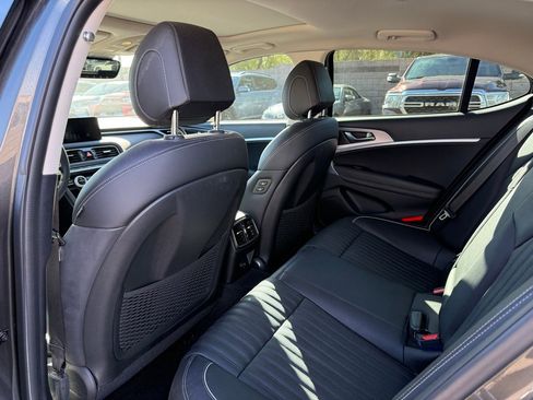 Used 2022 Genesis G70 2.0T w/ Prestige Package image 11