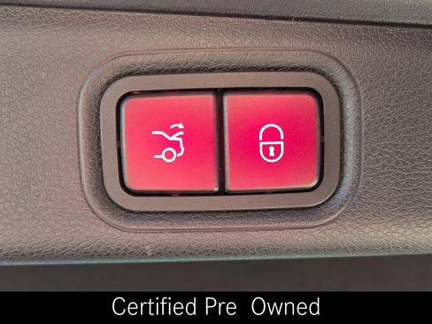 Certified 2022 Mercedes-Benz E 450 4MATIC Sedan image 38