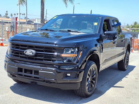 Used 2025 Ford F150 XLT w/ Equipment Group 303A High AWD/4WD image 3