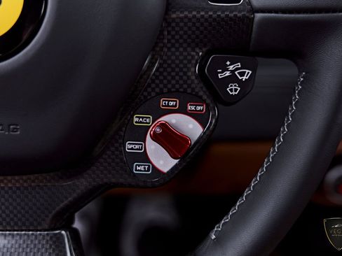 Used 2018 Ferrari 488 GTB RWD image 64