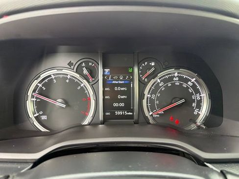 Used 2020 Toyota 4Runner TRD Off-Road Premium AWD/4WD image 21