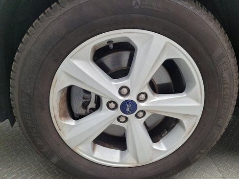 Used 2018 Ford Edge SE AWD/4WD image 31
