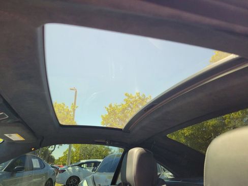 Used 2018 Mercedes-Benz SL 63 AMG image 22