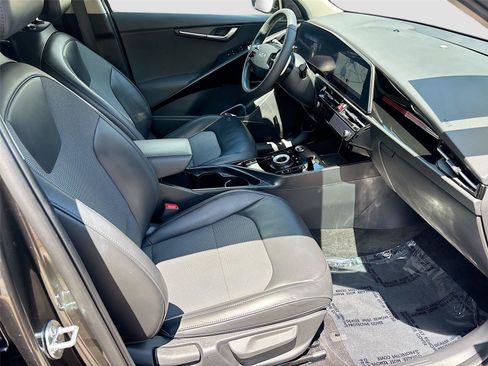 Used 2024 Kia Niro Wind FWD image 28