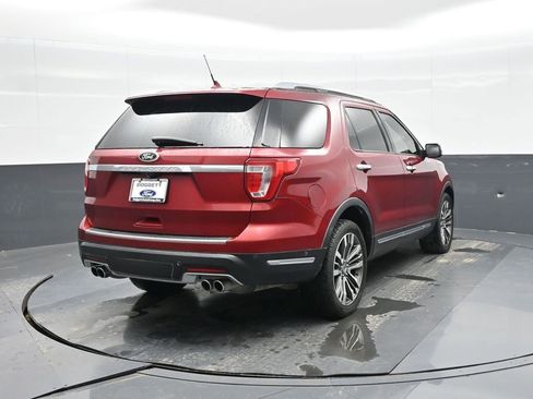 Used 2018 Ford Explorer Platinum image 7
