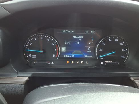 Used 2021 Ford Explorer Limited image 18