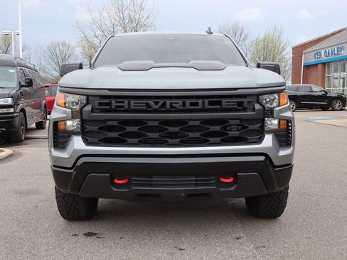 Used 2024 Chevrolet Silverado 1500 Custom Trail Boss w/ LPO, Dark Essentials Package image 5