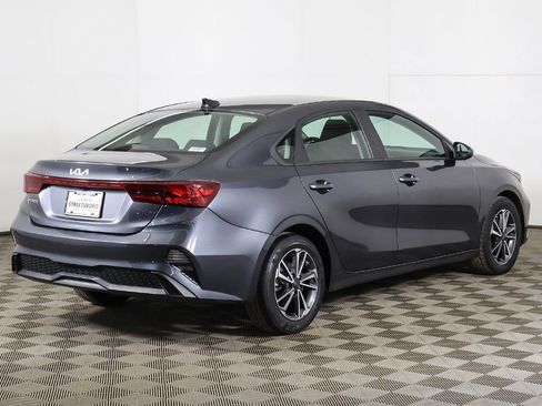 Used 2023 Kia Forte LXS image 8