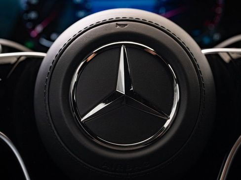 Certified 2024 Mercedes-Benz S 580 4MATIC Sedan image 30