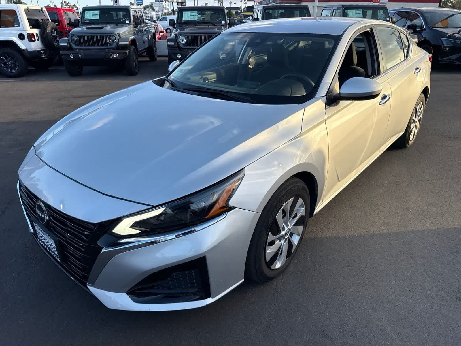 Used 2023 Nissan Altima 2.5 S FWD image 23