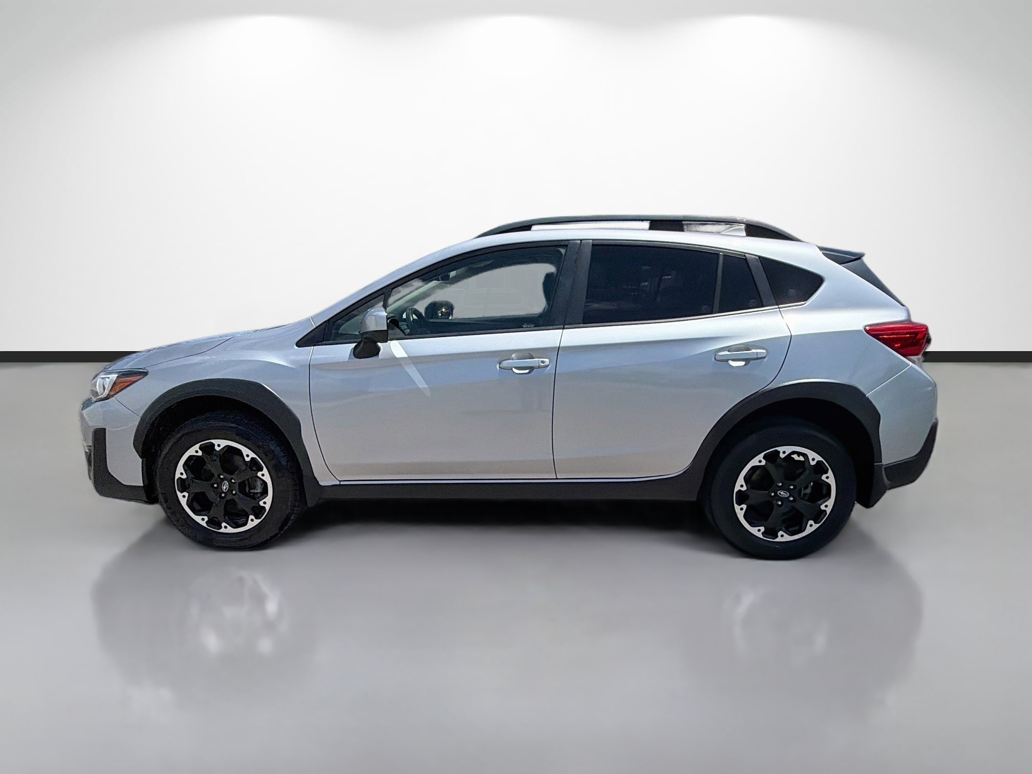 Used 2023 Subaru Crosstrek 2.0i Premium AWD/4WD image 8